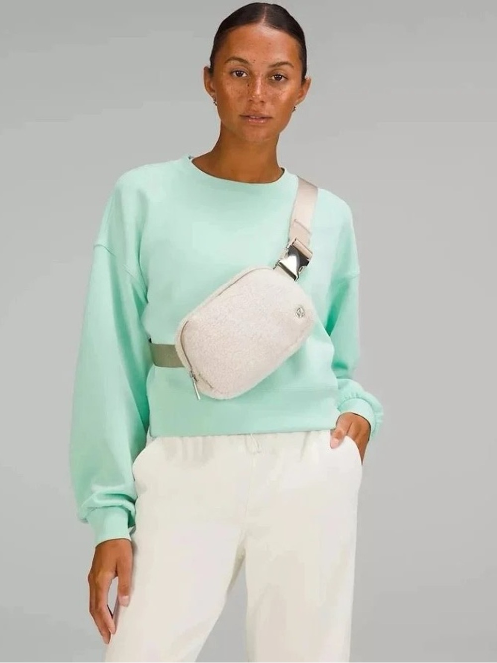 Lululemon Everywhere Belt Bag 1L Plush Fleece